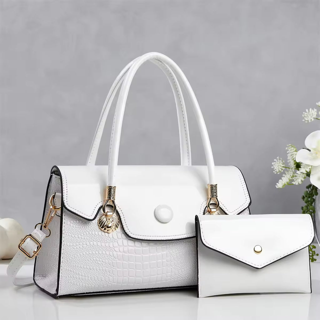 Jacē Luxury Crimson Gloss Tote