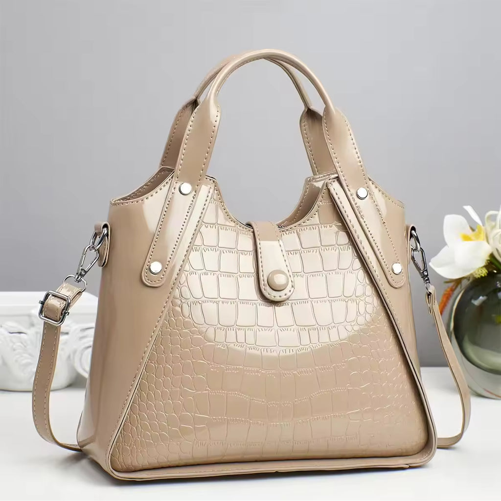 The Jacē Sienna Structured Bag