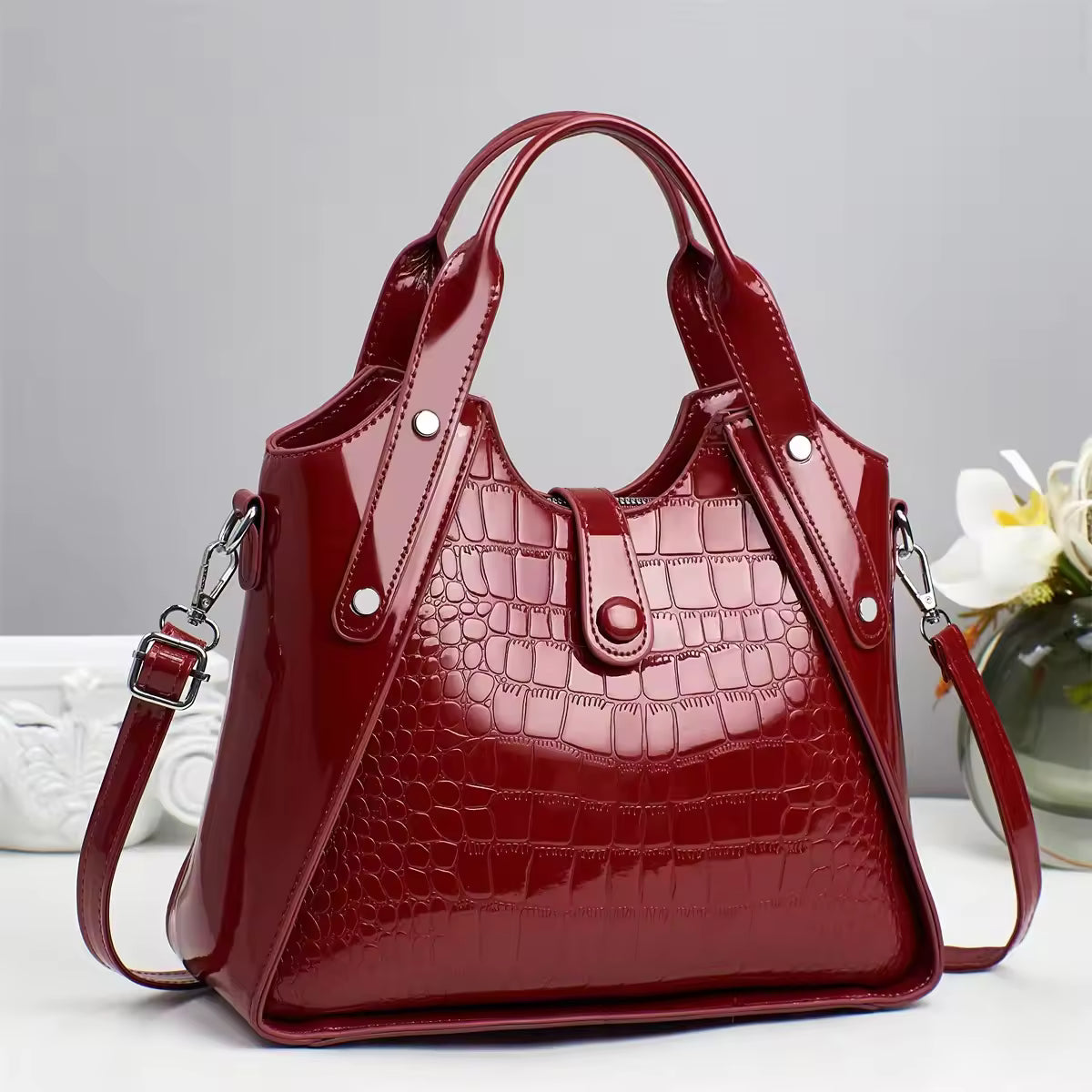 The Jacē Sienna Structured Bag