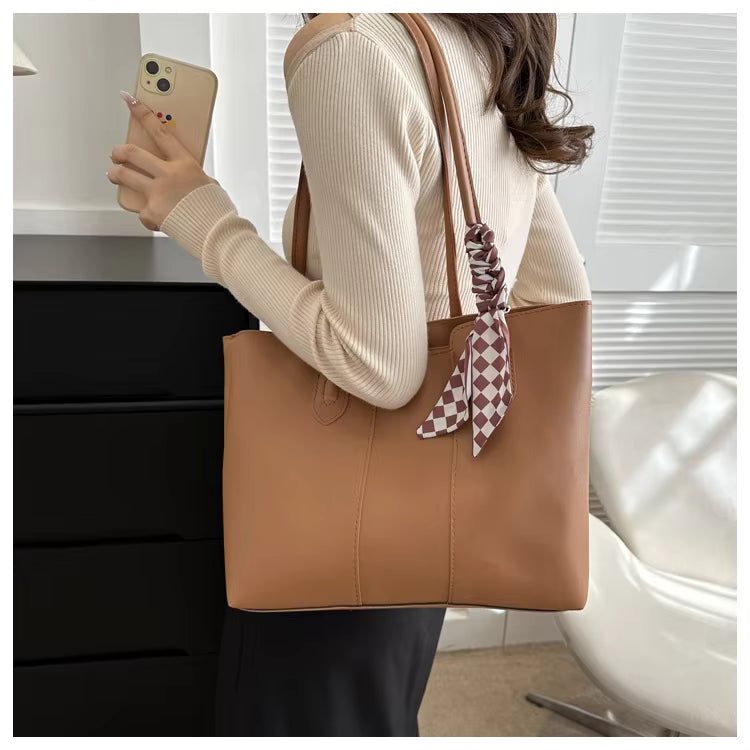 Jacē Luxury Bistro Everyday Tote