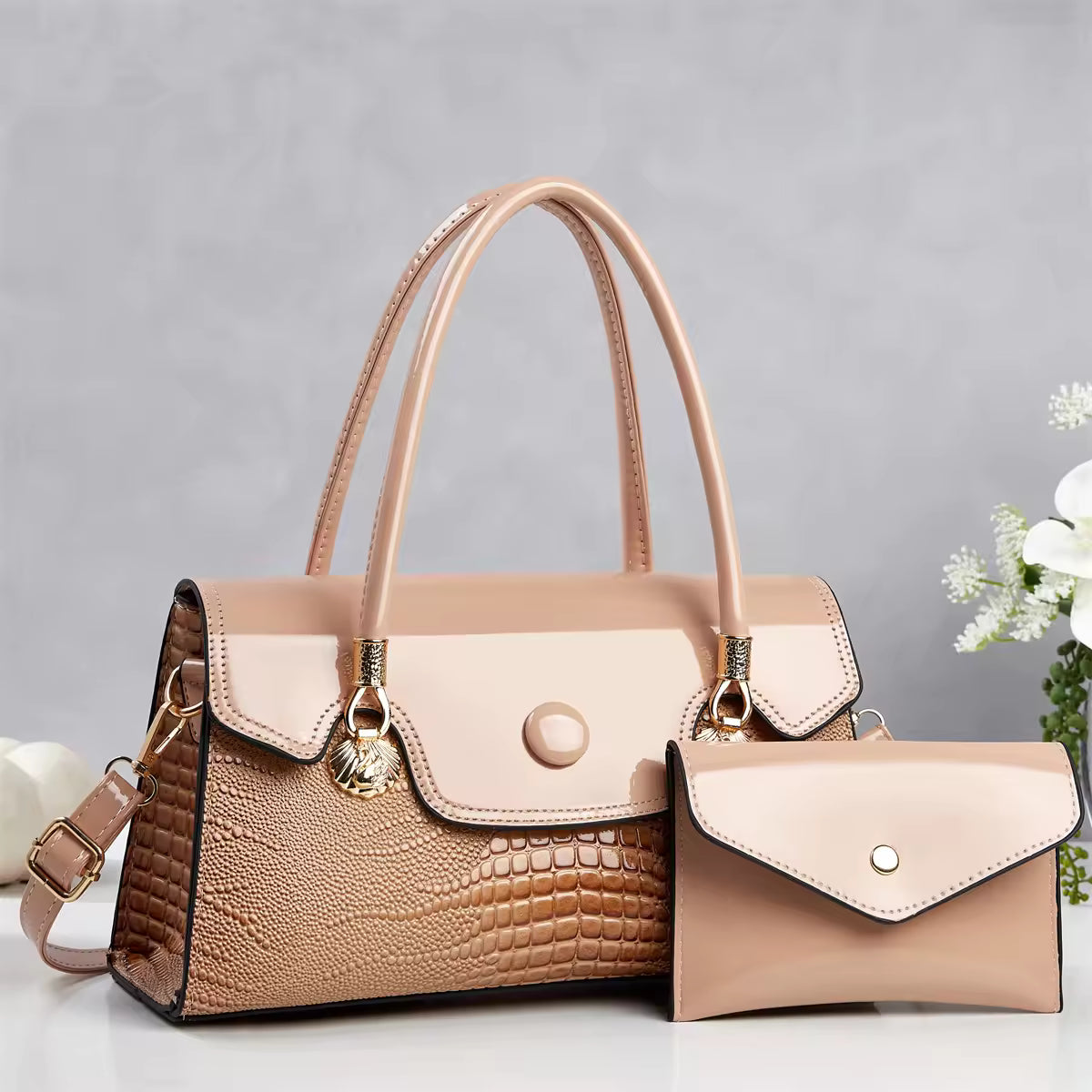 Jacē Luxury Crimson Gloss Tote